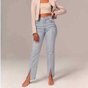 NWT Abercrombie & Fitch 90s Straight Ultra High Rise Sz 32 Light Wash Split Hem